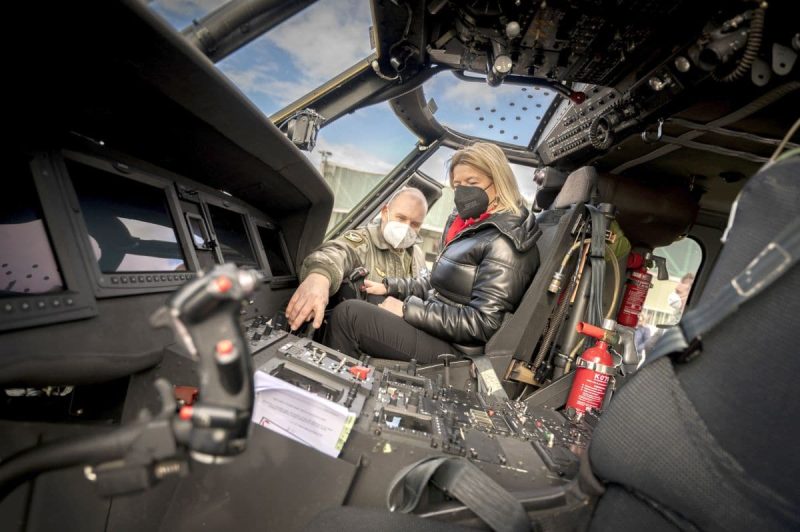 "Black Hawk" landed (Photo: Bundesheer/Karlovits).