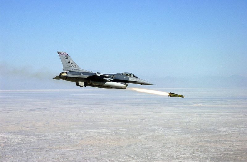 Lockheed Martin F-16 (Foto: USAF).