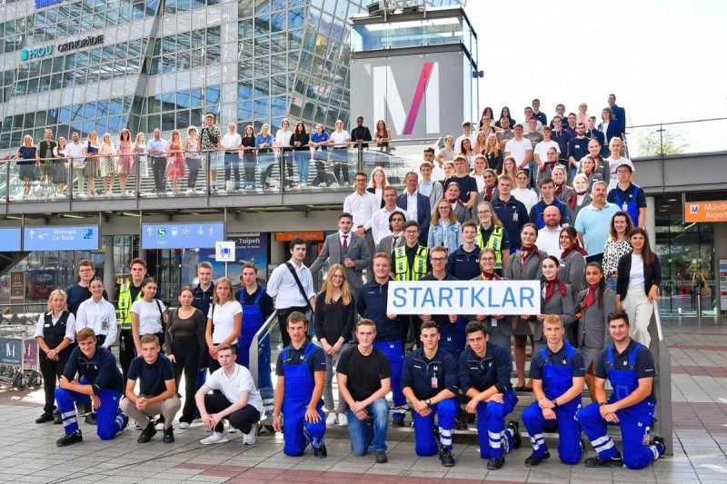New apprentices at the MUC (Photo: Munich Airport).
