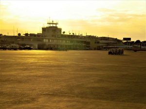 Flughafen Port-au-Prince (Foto: Vitorabdala).