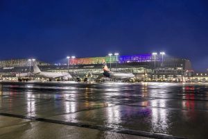 Terminals in rainbow colors (Photo: Stuttgart Airport).