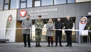 Feierliche Übergabe des neu errichteten Gebäudes der Stellungskommission Wien (Foto: HBF/ Carina Karlovits).