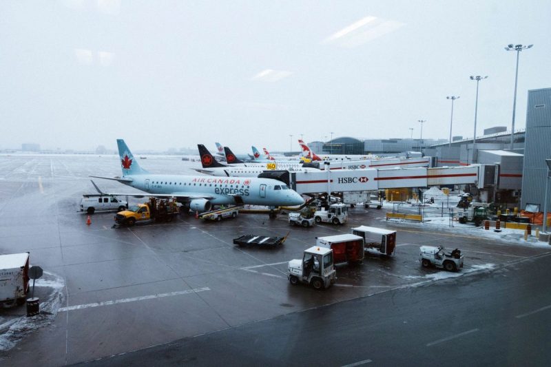 Der Toronto Pearson International Airport ist der größte Flughafen Kanadas (Foto: David Preston/Unsplash).