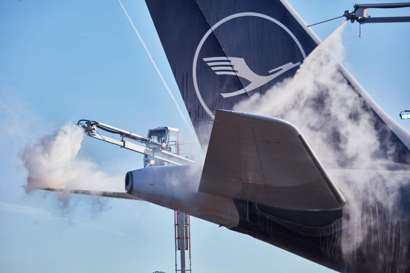 Lufthansa tail fin (Photo: Lufthansa / Oliver Roesler)