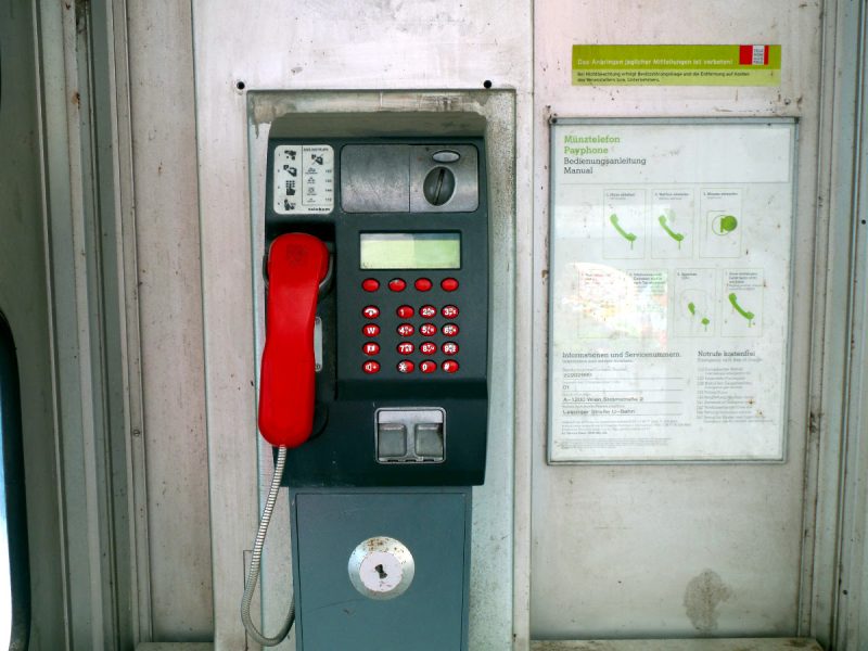 Pay phone (Photo: Robert Spohr).