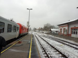 Diesel-Zug der ÖBb (Foto: Robert Spohr).