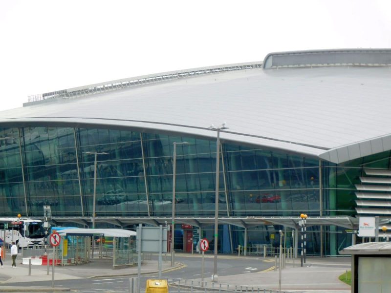 Flughafen Dublin Terminal 2 (Foto: Jan Gruber).