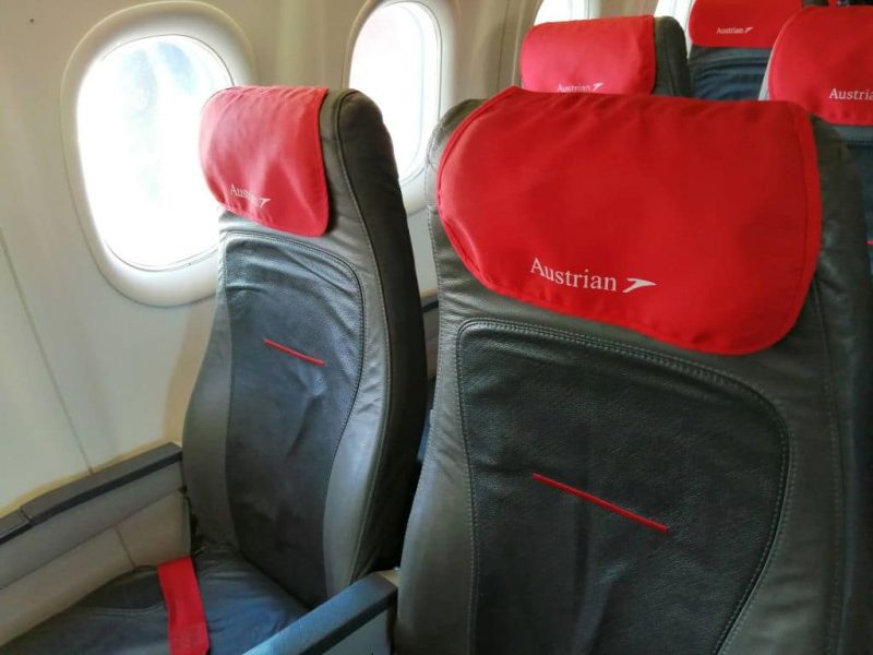 Seats in a DHC Dash 8-400 from Austrian Airlines (Photo: Jan Gruber).