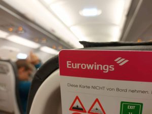 Eurowings Safety Card (Photo: Robert Spohr).