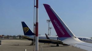 Ryanair und Wizz Air am Flughafen Luqa (Foto: Amely Mizzi).
