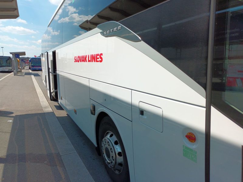 Long-distance bus from Slovak Lines (photo: Jan Gruber).