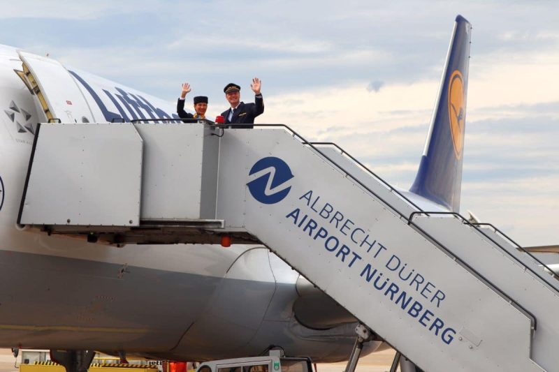 Departure of the DFB team in Nuremberg (Photo: Christian Albrecht / Nuremberg Airport).