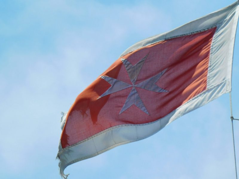 Handelsflagge der Republik Malta (Foto: Jan Gruber).