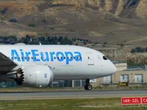 Air Europa am Flughafen Madrid (Foto: Jan Gruber).
