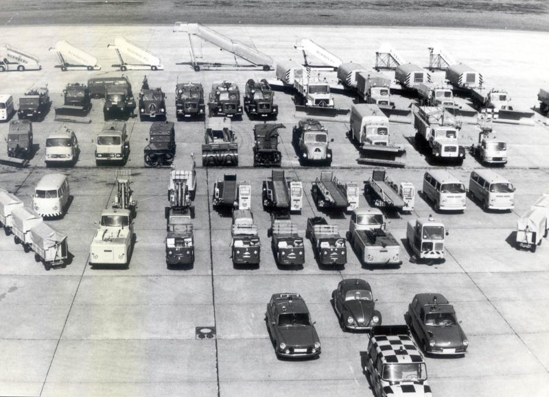 So sah der Flughafen-Fuhrpark in den 1960er Jahren aus (Foto: Airport Nürnberg).