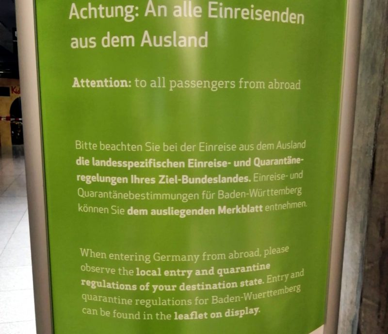 This board indicates possible quarantine at Stuttgart Airport (Photo: Jan Gruber).