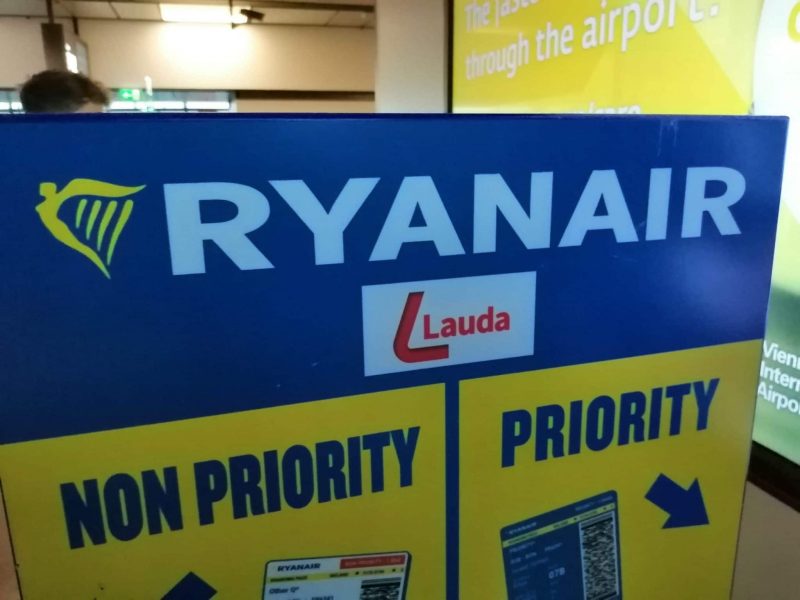 Ryanair hand luggage sizer (Photo: Jan Gruber).