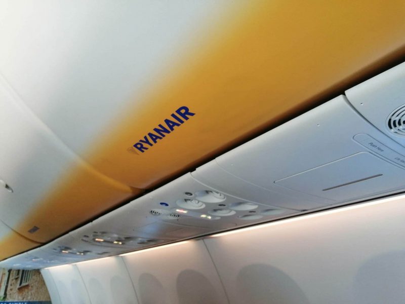 Ryanair logo on an overhead bin (Photo: Jan Gruber).
