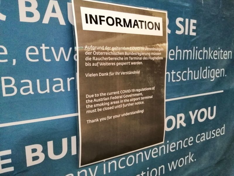 Notice at Vienna Airport (Photo: Robert Spohr).