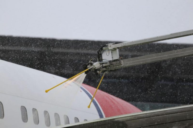 De-icing at Salzburg Airport (Photo: Salzburg Airport Presse).