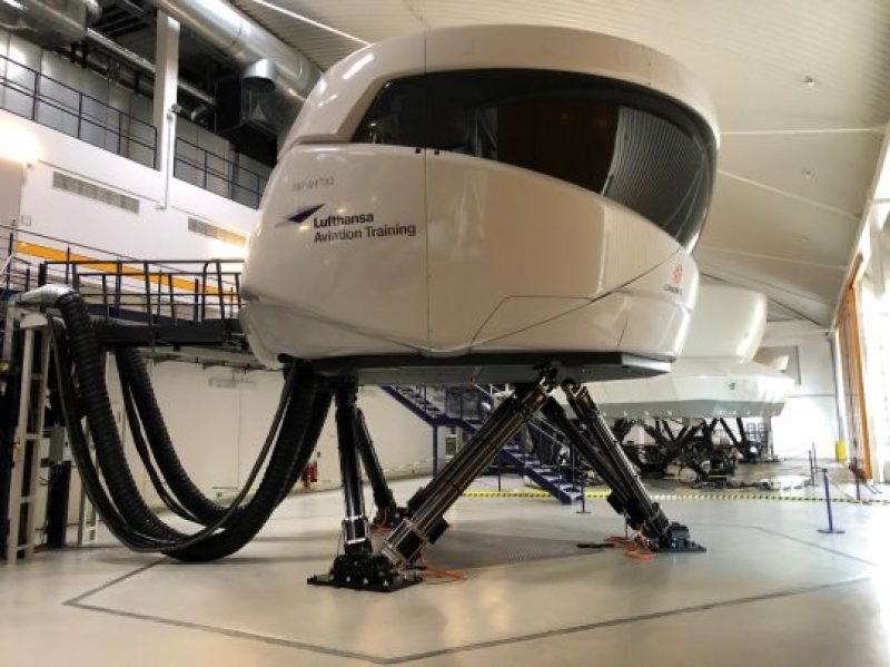 The first 787-9 simulator is ready for take off (Photo: Lufthansa Aviation Training).