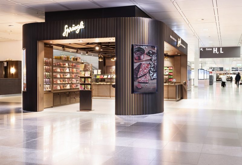 Der Sprüngli-Shop ist täglich von 6.00 – 21.00 Uhr geöffnet (Foto: Flughafen München GmbH).