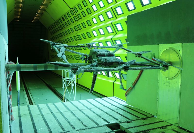 Test premiere: The 25 kilogram Hilicopter drone after the snow storm in the icing wind tunnel (Photo: Rail Tec Arsenal)