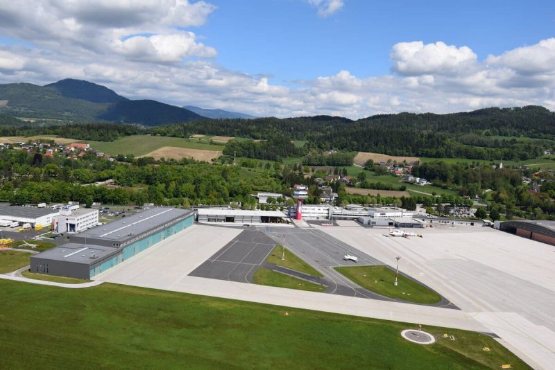 Flughafen Klagenfurt (Foto: Lilihill).