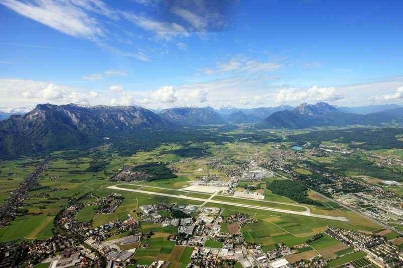 Luftaufnahme des Salzburger Flughafens (Foto: Salzburg Airport).