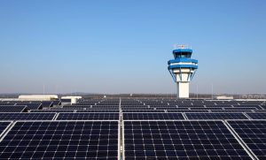 Solar-Anlagen am Kölner Flughafen (Foto: Köln Bonn Airport).