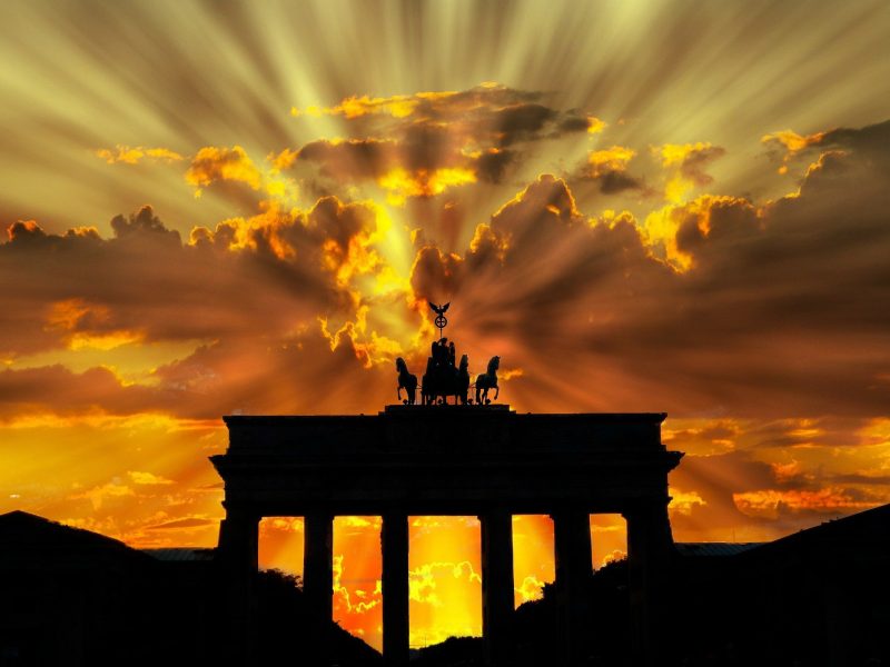 Brandenburg Gate (Photo: Pixabay).