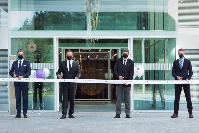 Opening of the new hotel at Zurich Airport (Photo: Hyatt).