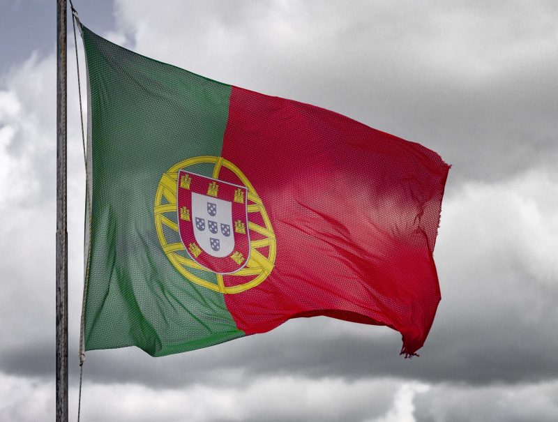 Flag of Portugal (Photo: Unsplash / Luís Feliciano).