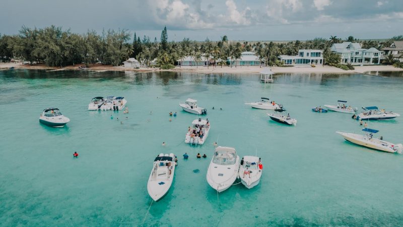 Cayman Islands (Photo: Unsplash/Ronny Rondon).
