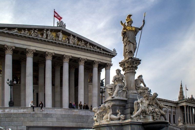 Österreichisches Parlament (Foto: Pixabay).