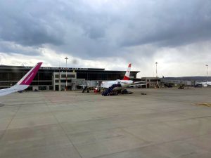 Wizz Air und Austrian Airlines am Flughafen Pristina (Foto: Granit Pireci).
